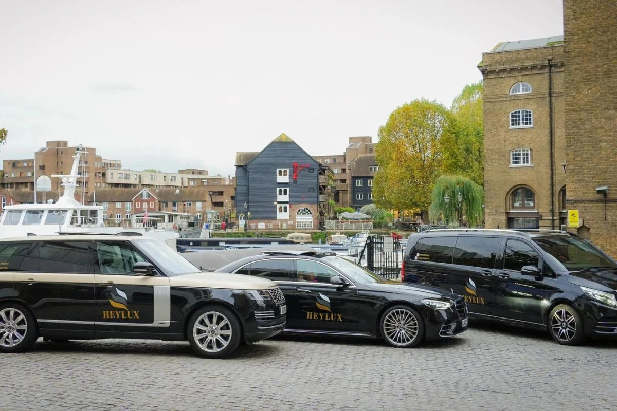 Feature of Heylux Chelsea Luxury Chauffeur Services