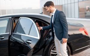 How to Arrive in Style Tips from a Luxury Chauffeur Service