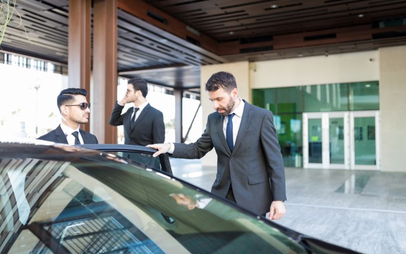 The Smart Way to Manage Business Travel with a Professional Chauffeur