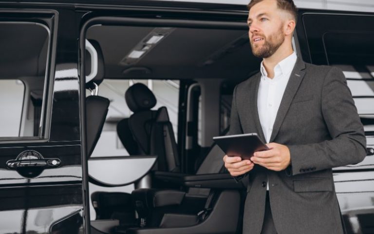 Luxury Chauffeur Transfers to BBC Proms 2026: Arrive Hall in Style