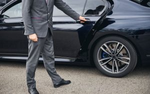 Why Travellers Choose Chauffeurs