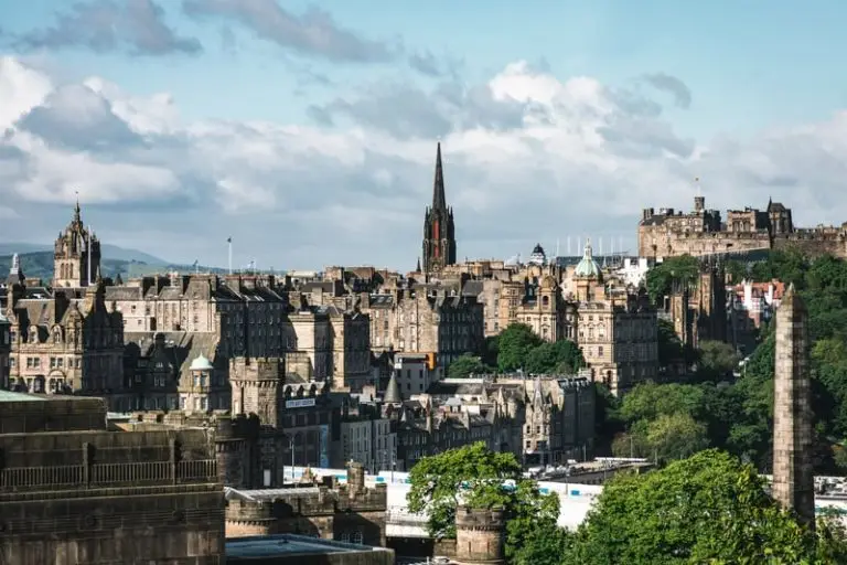 London to Edinburgh Chauffeur | Door-to-Door Travel