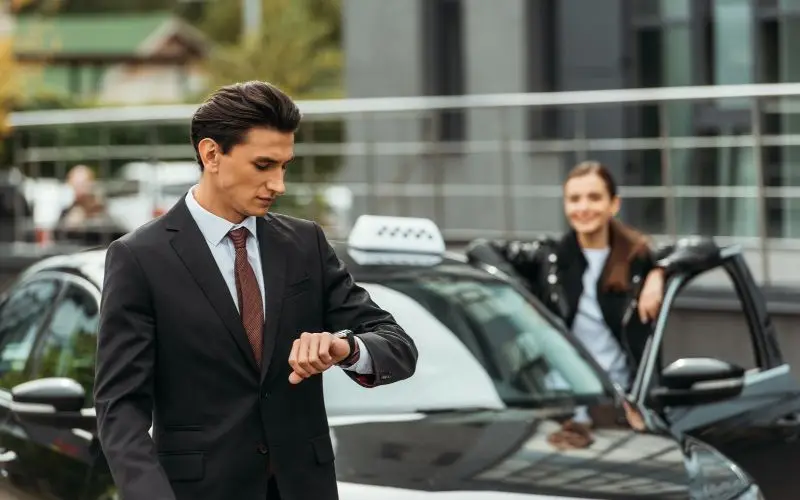 Chauffeur vs Black Cab vs Uber to Heathrow